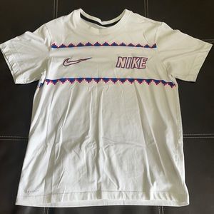 NIKE Shirt, Size M,Color Blue and Red